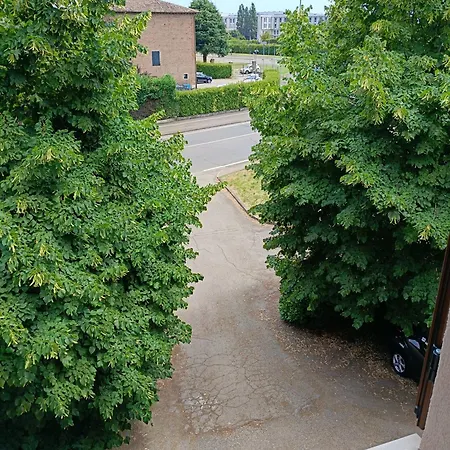 Nuovo 2 Tra E Maranello Ferrari Modena