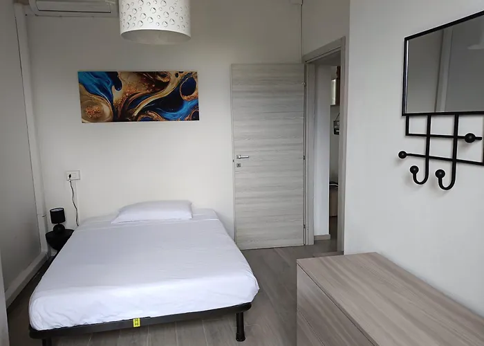 Nuovo 2 Tra E Maranello Ferrari *