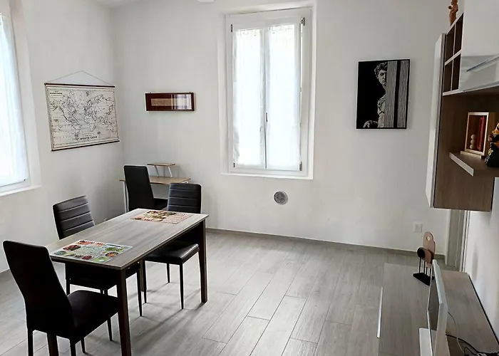 Nuovo 2 Tra E Maranello Ferrari *