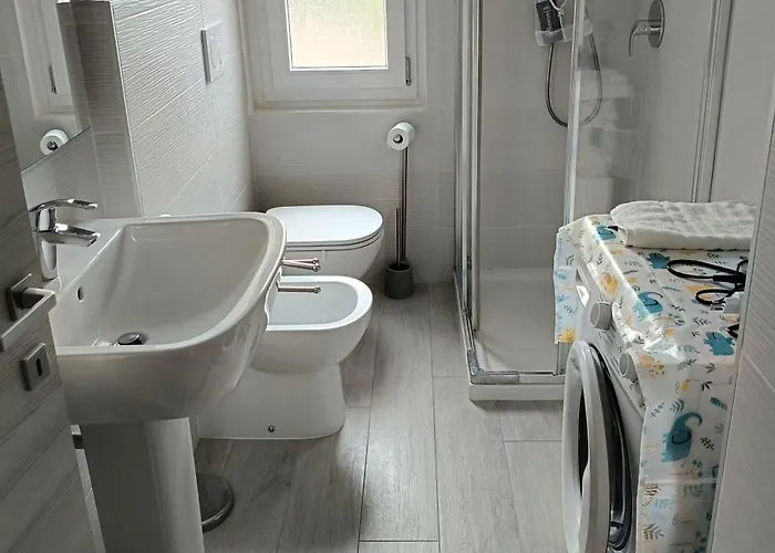 Nuovo 2 Tra E Maranello Ferrari *